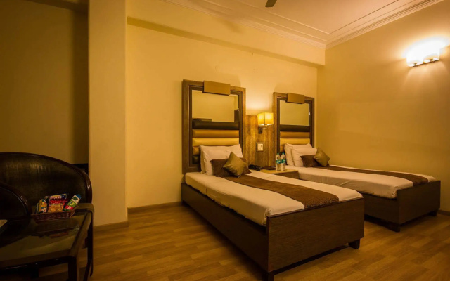 The Sun Court  Yatri
