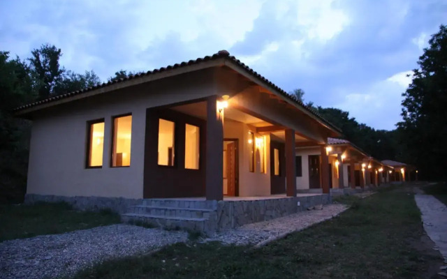 Perpershka River Villas