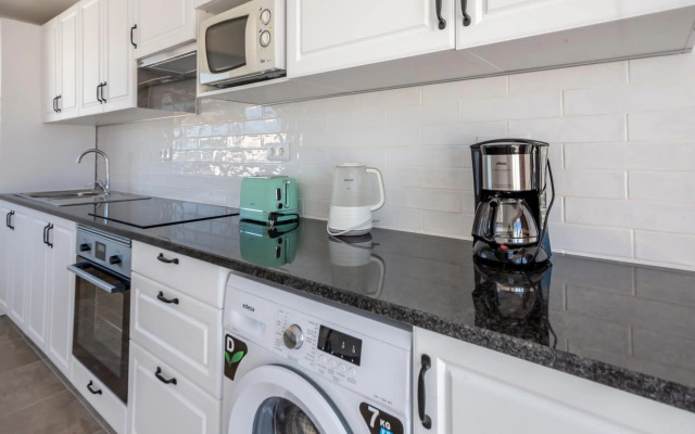 ★ Sea View ★ 1 Minute to Oldtown and Beach ★