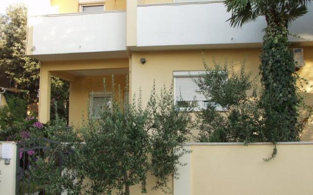 Apartments Jujad