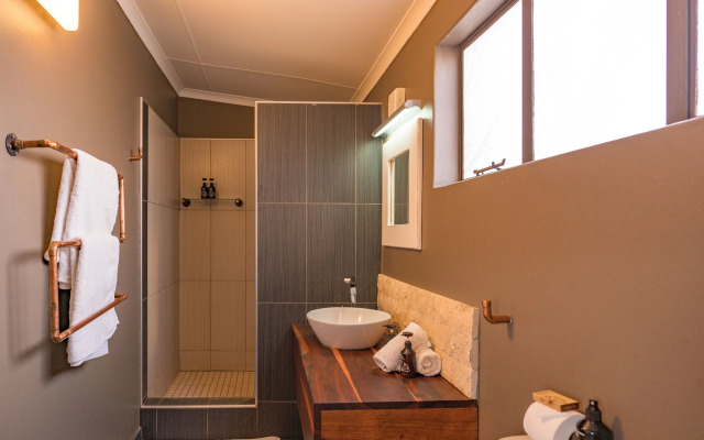 Kalahari Anib Lodge
