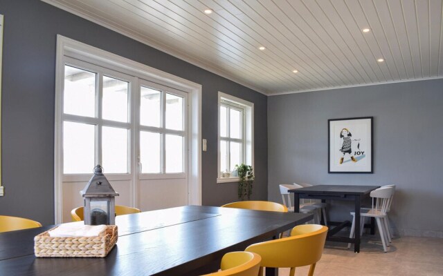 Amazing Home in Bakkasund With 3 Bedrooms and Wifi