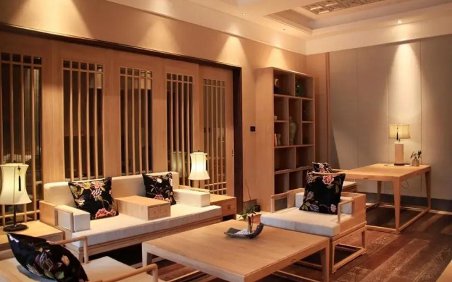 Huaqing Palace Resort & Spa