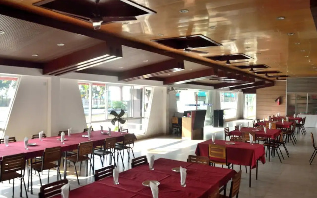 Inani Royal Resort