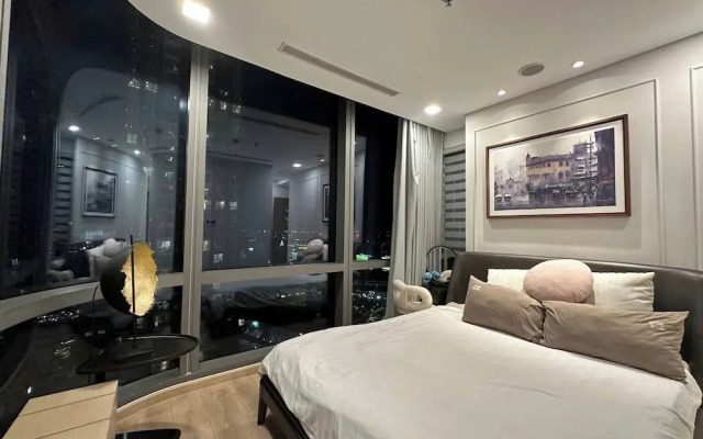 The Emerald Suites at Landmark 81