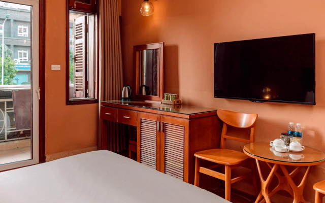 Super OYO Capital O 1173 Le Grand Hanoi Hotel - The Ruby