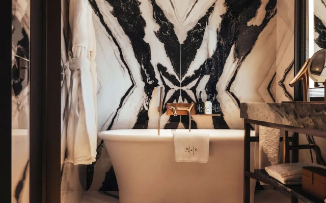 Sax Paris, LXR Hotels & Resorts
