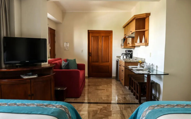 Family Luxury Suites by Velas Vallarta