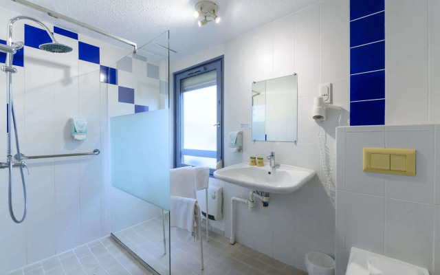 Brit Hotel Confort CAMBRAI