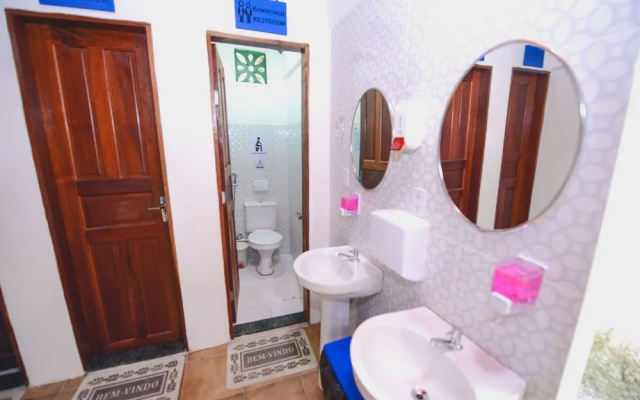 Hostel Caçari