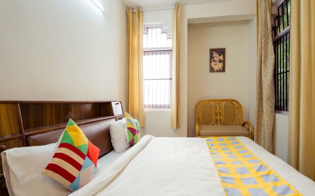 OYO 13726 Home Cozy 3BHK Hathi Paon Road