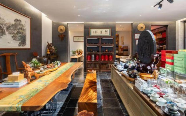 Shiyan Jiahua Holiday Hotel (Wuyan Shopping Mall People's Hospital Branch)