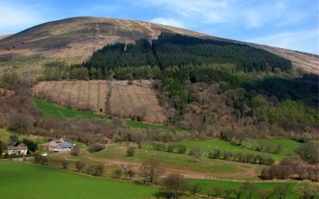 Onnen Fawr Farmhouse