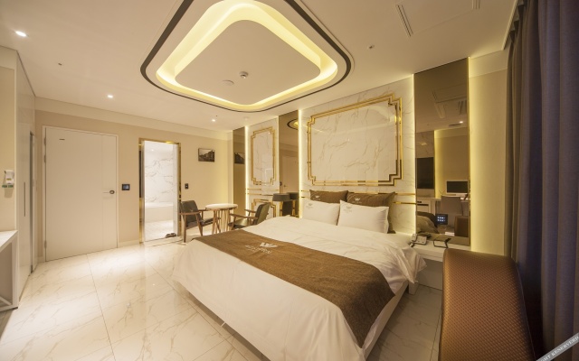 Naju Western Hotel