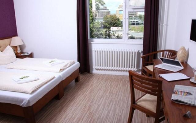 Main Station Hostel