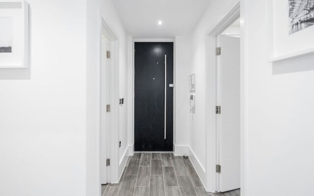 Roomspace Apartments -The Legacy