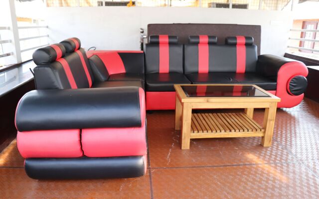 Sreekrishna Houseboats