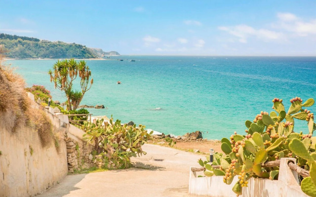 Nice Home in Zambrone With 1 Bedrooms and Wifi