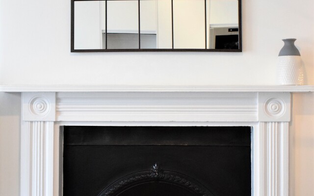 Your Apartment Frederick Place - No.5