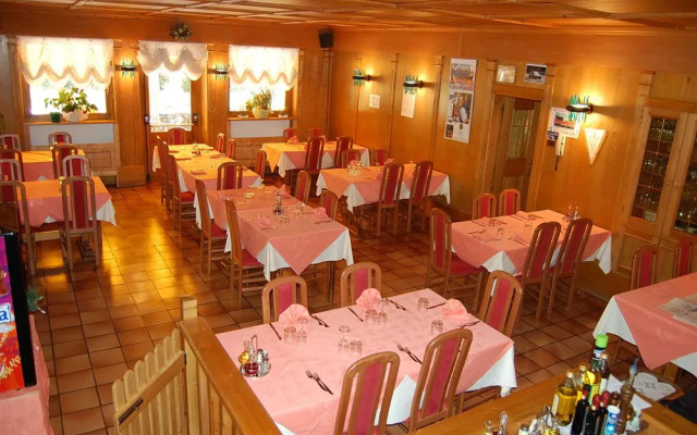 Albergo Ristorante Cacciatori