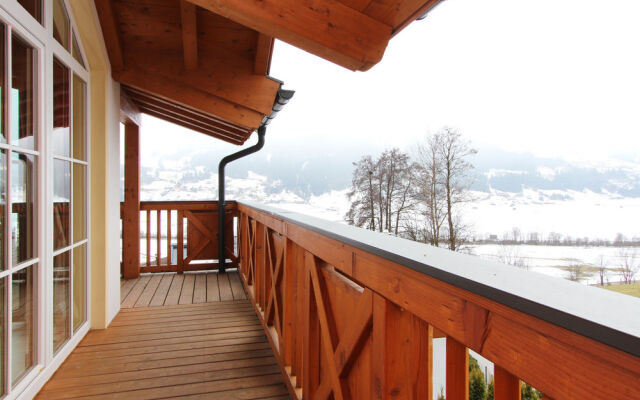 Avenida Panorama Chalets by Alpin Rentals