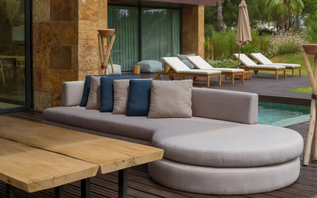 Troya Regal Villa By Cadenzalux