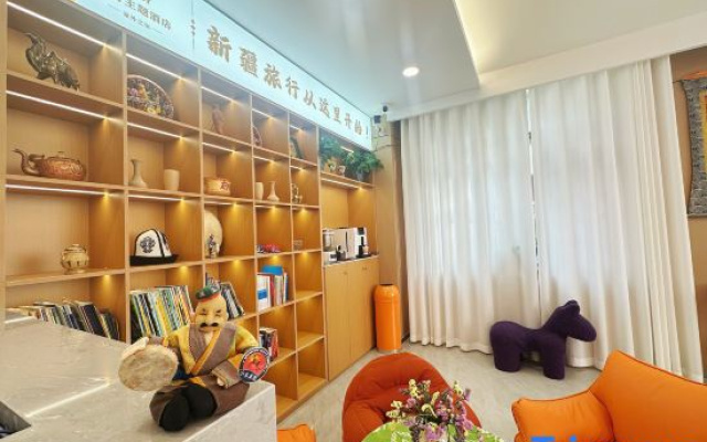 Covered Bridge Express Hotel (Suzhou Road Xinjiang Jiayin Hospital)