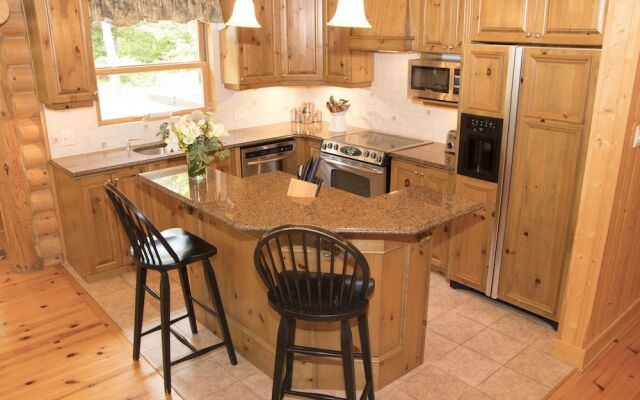 Fiddler Lake Resort