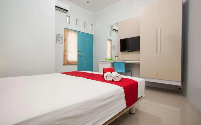 RedDoorz @ Kartohardjo Madiun