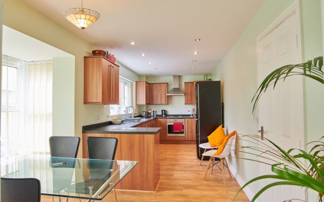 5 bed Edwardian Style House