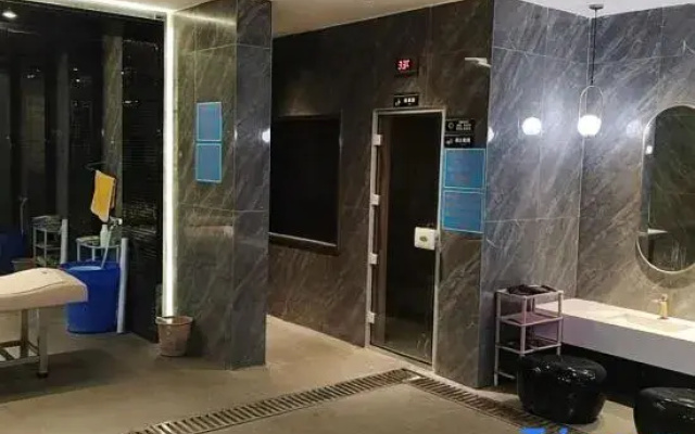 Manlin Shengtai Theme Hotel