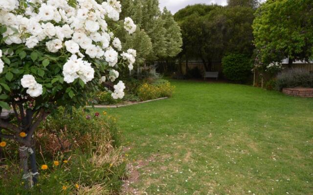 Orana Windmill Motel