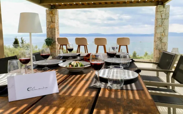 Elimnion Resort