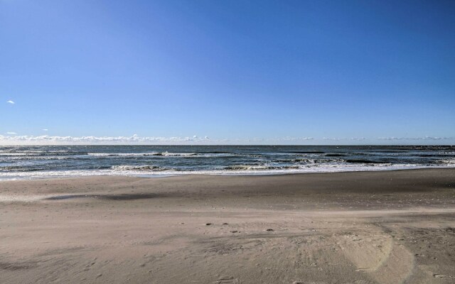 Condo w/ Beach Access & Community Amenities!