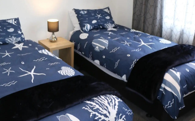 Sun and Sea Sanctuary - Whitianga Holiday Home