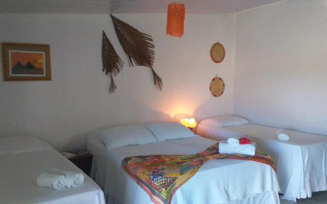 Bangalô completo, amplo, funcional e confortável.