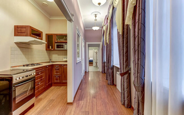 Апартаменты на набережной канале Грибоедова 25