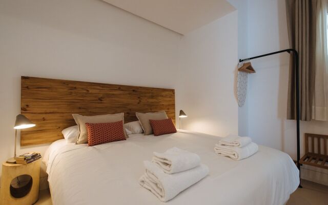 Eva Recommends Castellar Pool & Terrace