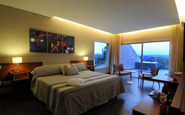 Pinares Panorama Suites & Spa