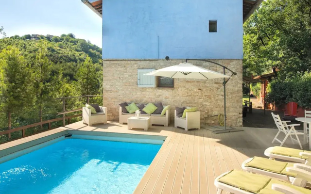 Belvilla by OYO Casa Cielo