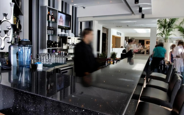 Livadhiotis City Hotel