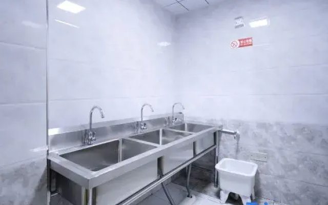 Yijia 365 Chain Hotel (Jingxin Street Store, Jingxian County)