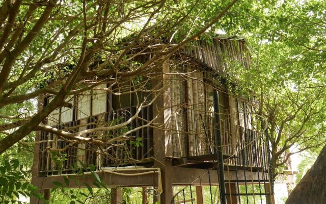 Villa Santuario Lake Front Oasis