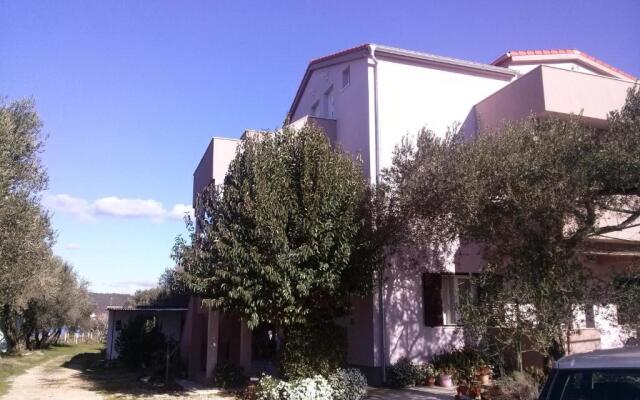 Apartments Maslina