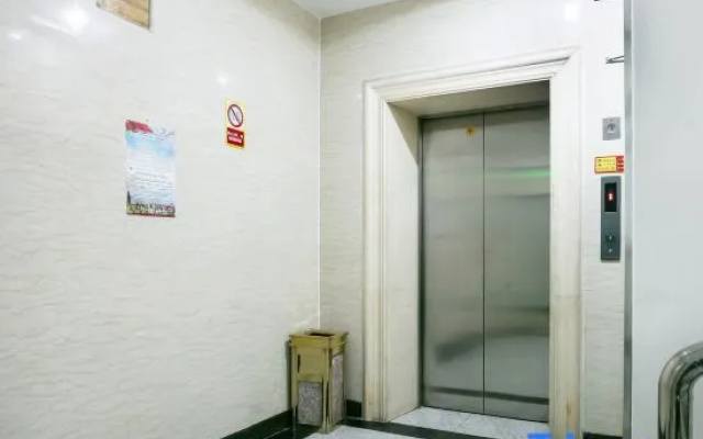 Super 8 Hotel (Gaochang Middle Road)