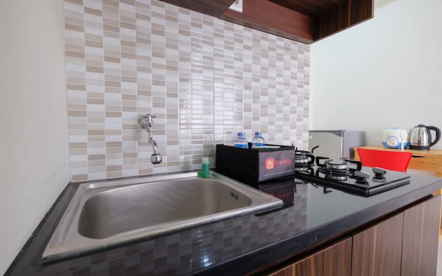 Comfy Studio Apartment @ Green Pramuka City