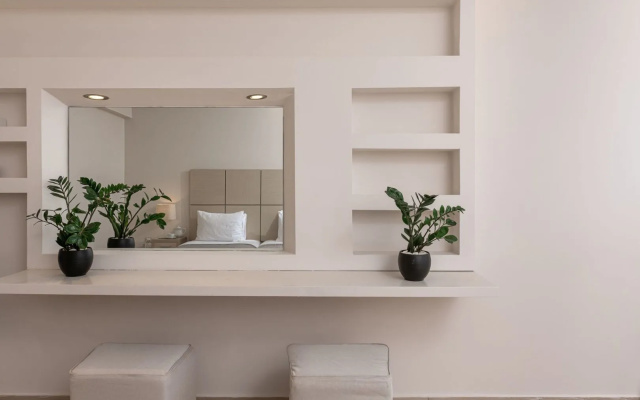Splendour Hotel and Suites