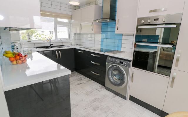 76 Cefn Y Gader
