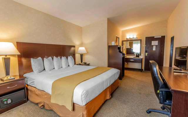 Quality Inn Near Seattle Premium Outlets Arlington