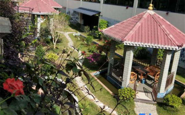 Weijing Garden Boutique Hotel
